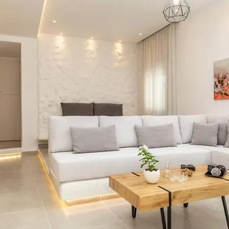 Arktos Luxury דירה *