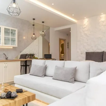 דירה Arktos Luxury