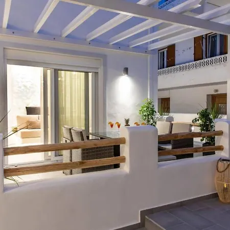 Arktos Luxury Naxos City